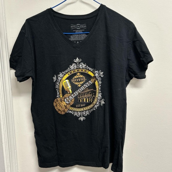 Black Short Sleeve Graphic Tee - Picture 1 of 3